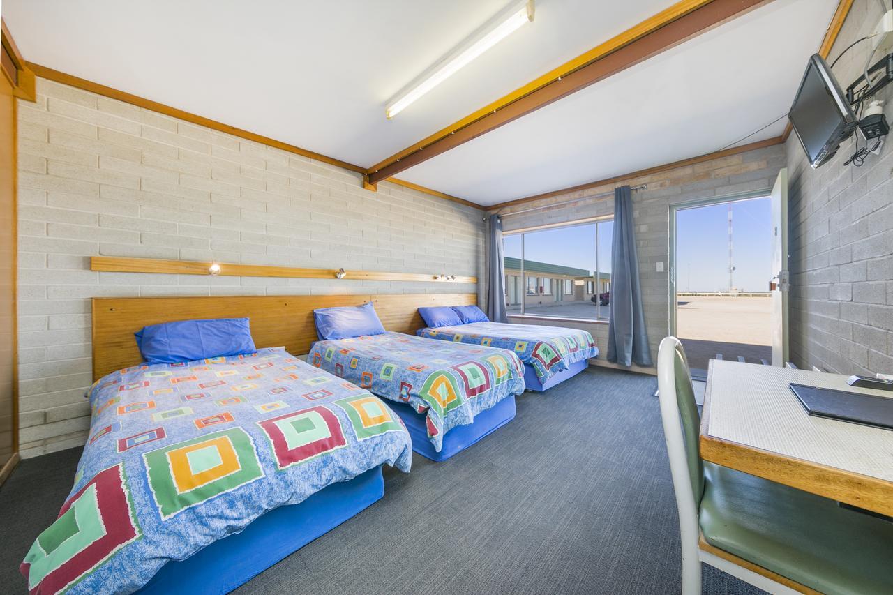 מלון Nullarbor Roadhouse מראה חיצוני תמונה